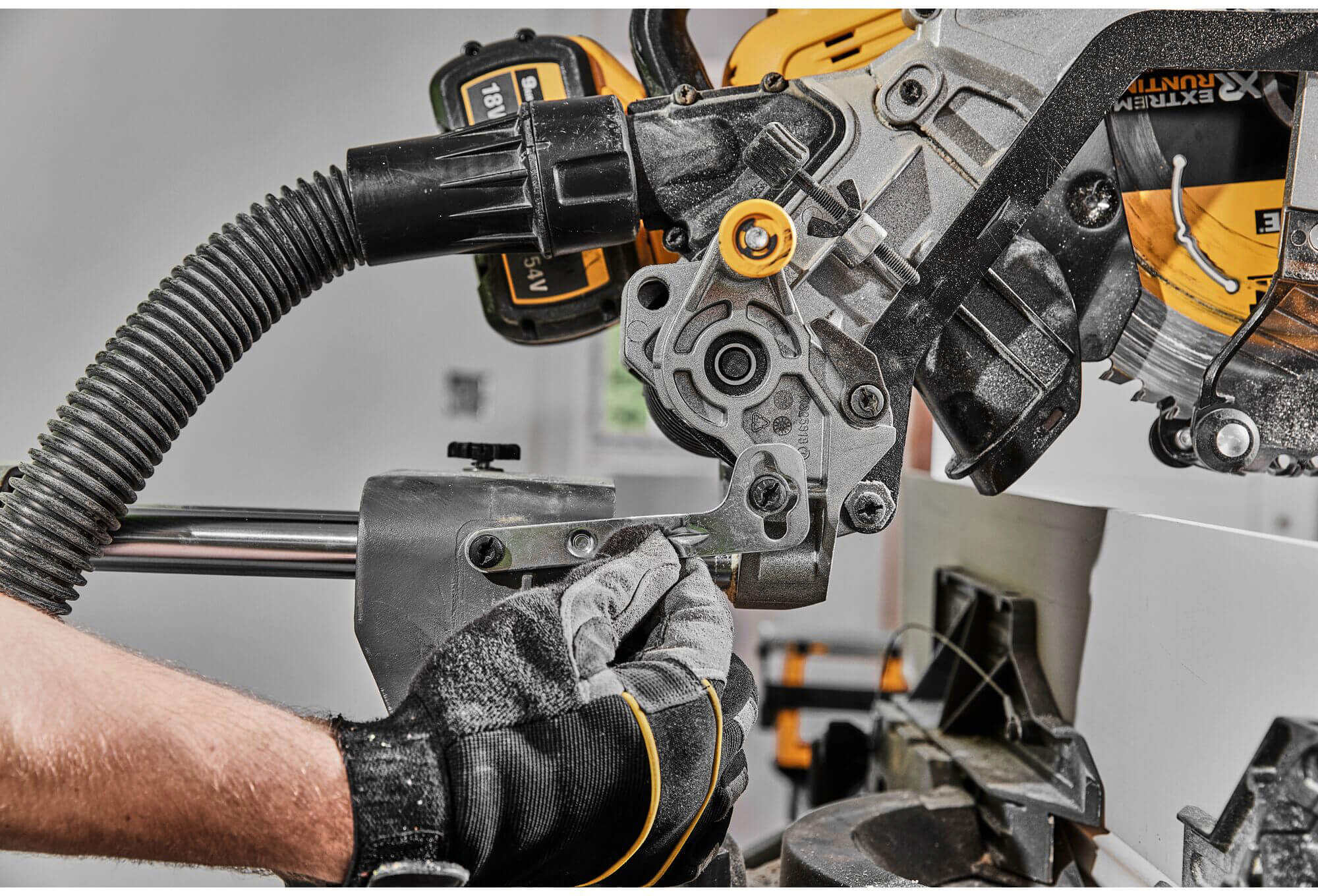 ���� ����������� �������������� ���������� DeWALT DCS781N 