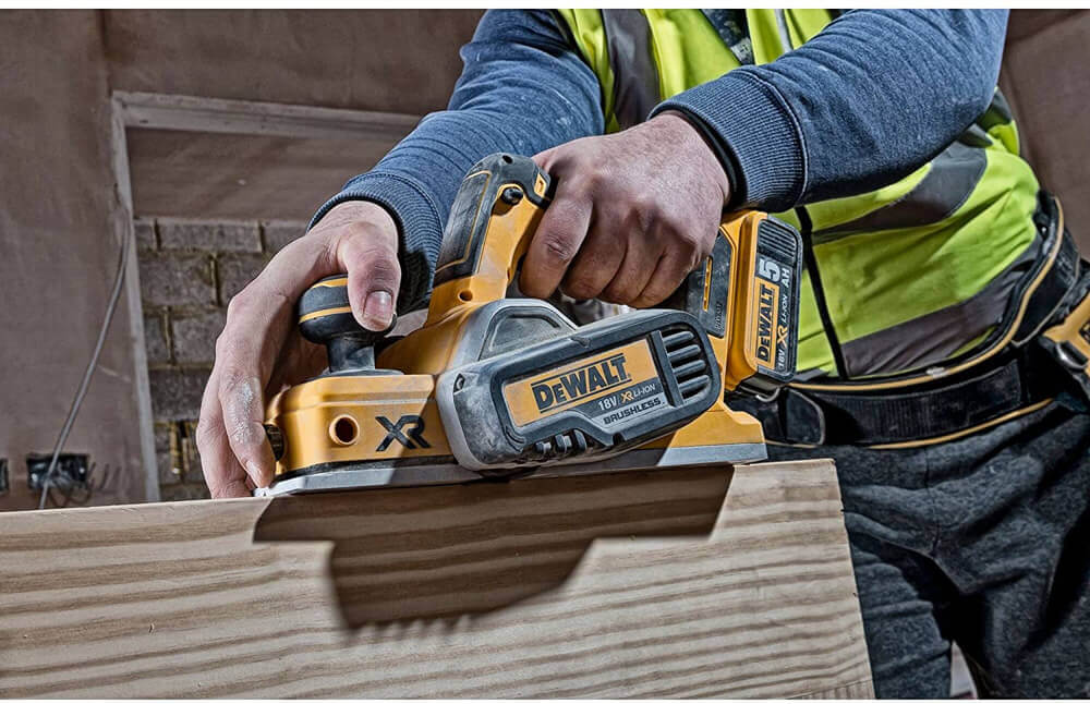 ������� �������������� ����������� DeWALT DCP580N 
