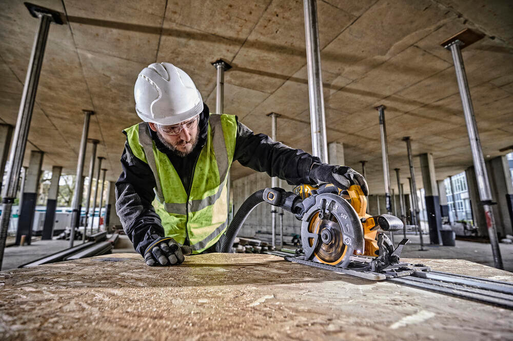 ���� �������� �������������� DeWALT DCS579X2 