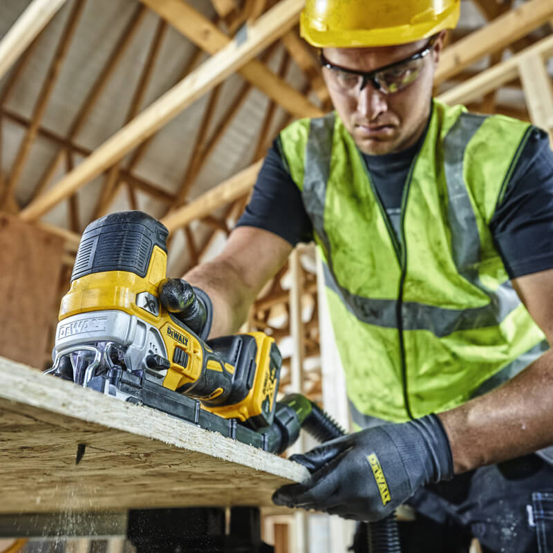 ���� ���������� �������������� ����������� DeWALT DCS335N 
