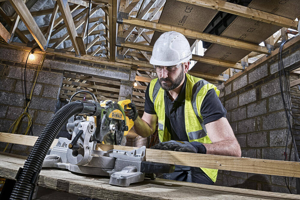 ���� ����������� ������� DeWALT DWS774 