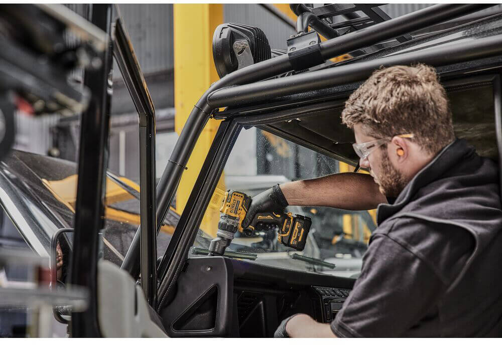 �����-��������� �������������� ����������� �� �������� ��������� DeWALT DCD703NT 