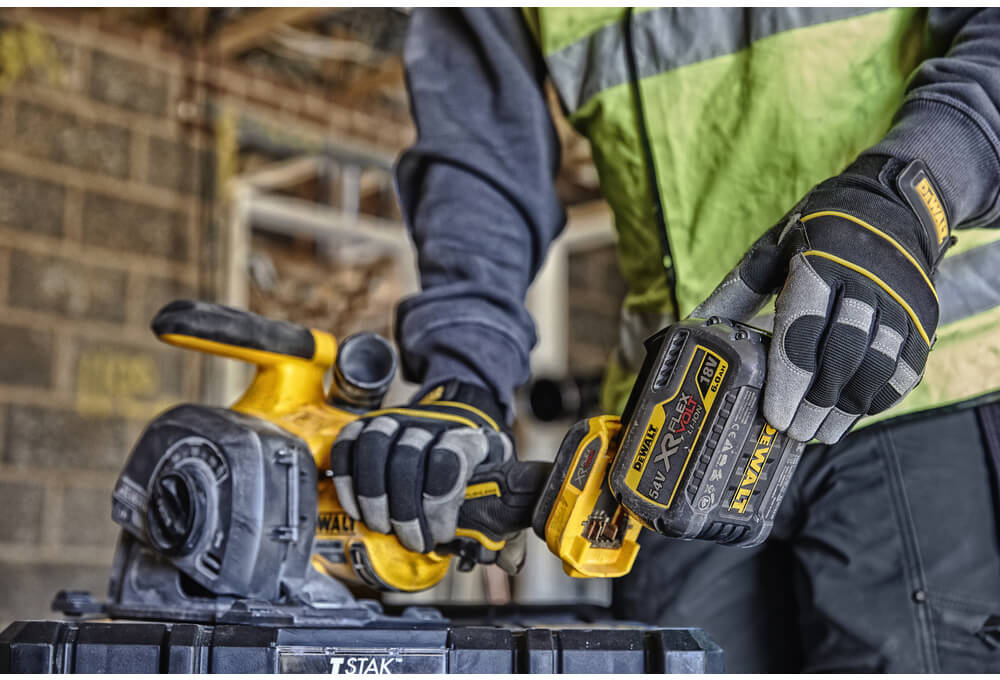 ��������� �������������� ����������� DeWALT DCG200T2 
