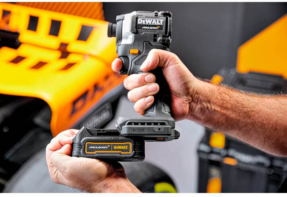 ��������� ������� McLaren F1 TEAM LIMITED EDITION DeWALT DCF85ME2GT 