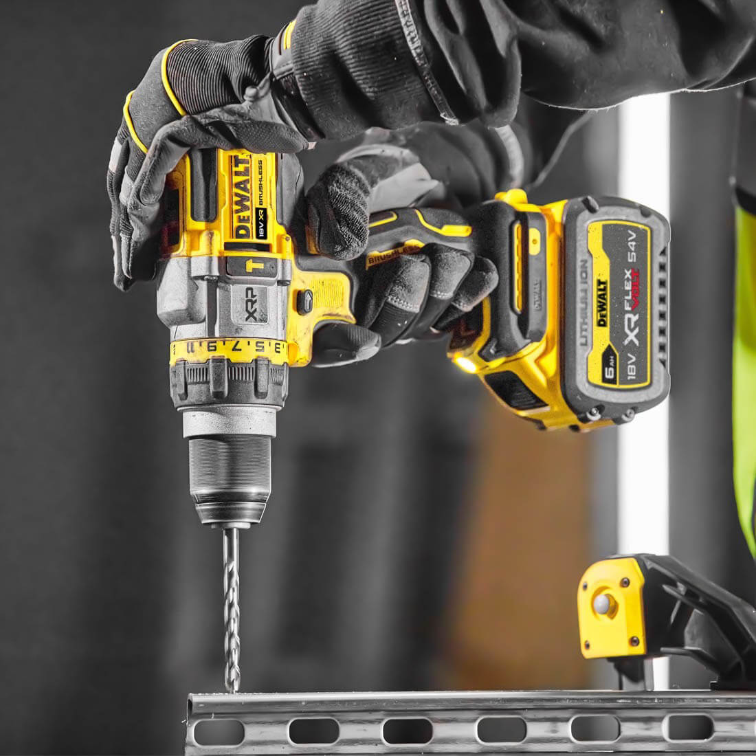 �����-���������� �������������� ����������� ������� DeWALT DCD999T1 DCD999T1 