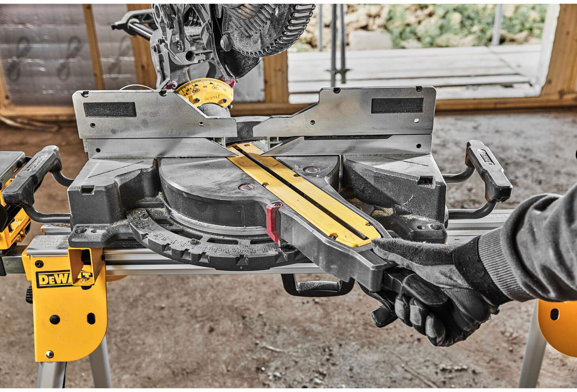 ���� ����������� �������������� ���������� DeWALT DCS781N 