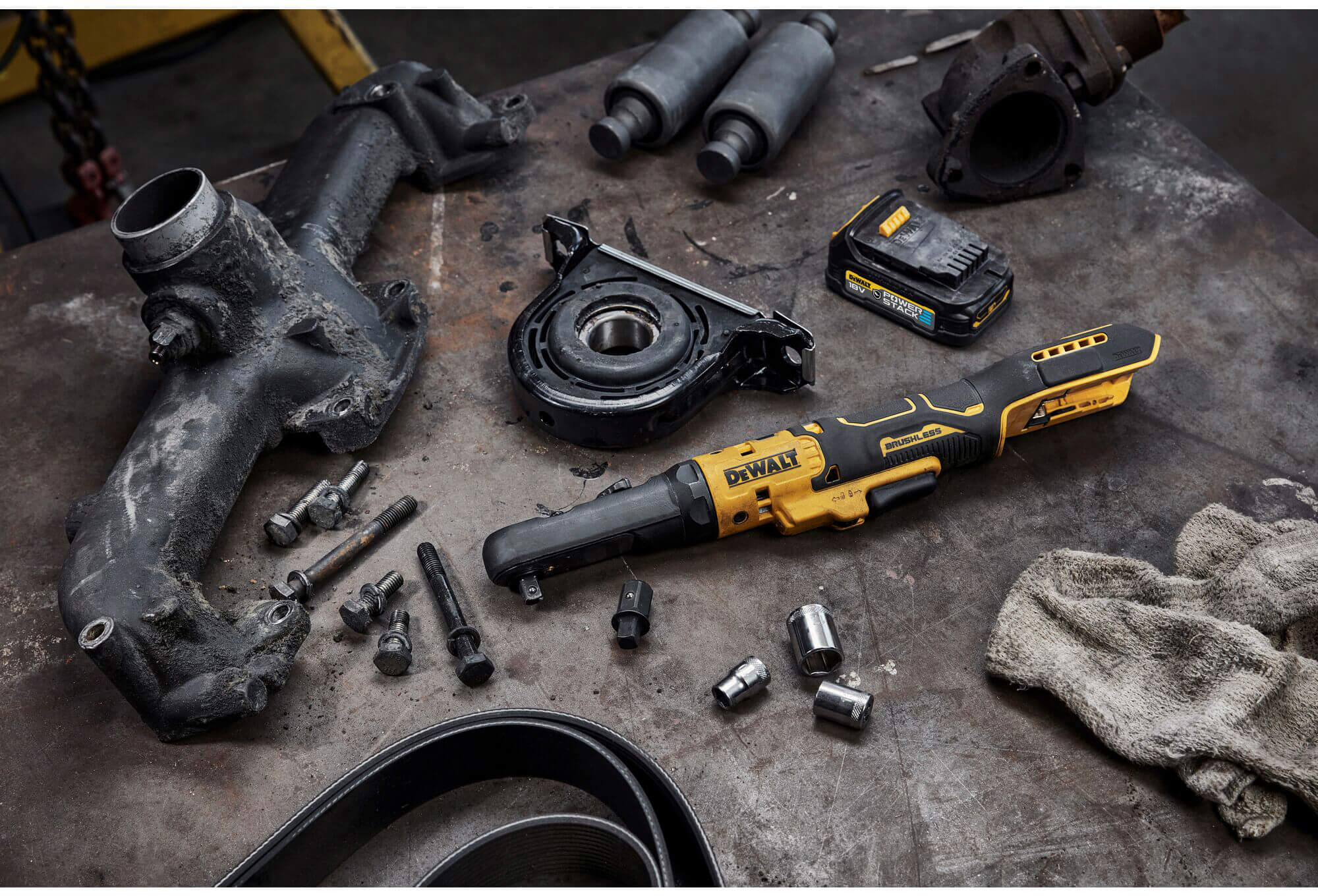 ��������� ������� - �������� �������������� ����������� DeWALT DCF510N 