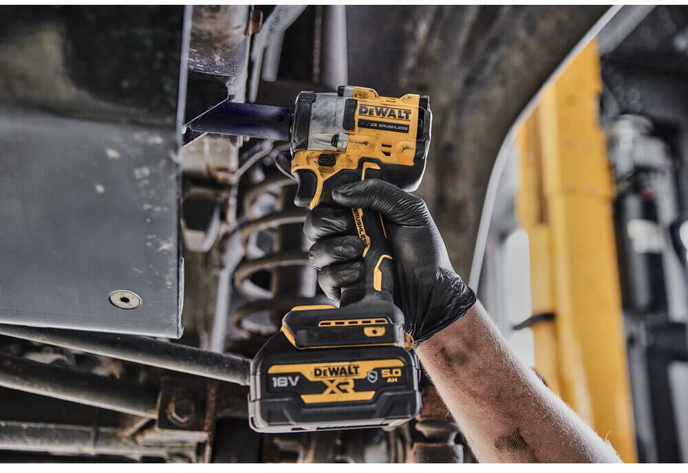 ��������� ������� �������������� ����������� DeWALT DCF921NT 