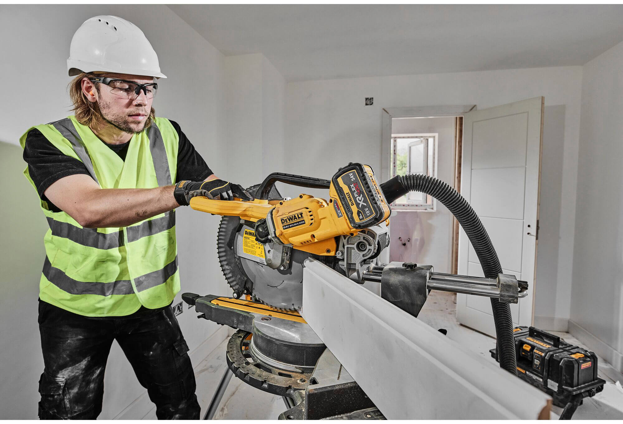 ���� ����������� �������������� ���������� DeWALT DCS781N 