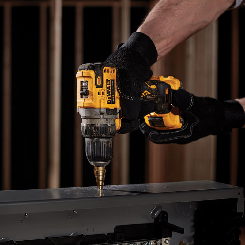 ����� �� ���� ������������ ����������� DeWALT DCK2110L2T 